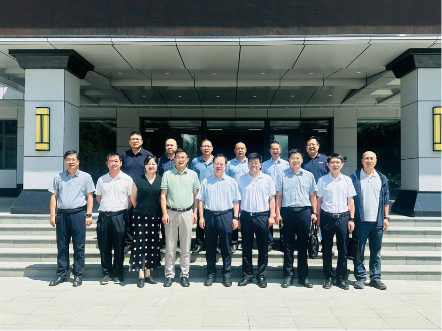 内蒙古农业大学校长刘永斌来所合作交流