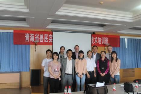 E=/张杰小电脑E盘20110501/相片和录像/科研相片和录像/会议/2013年5月20-22日IPRRS 北京/20130524 Tomek and Alexei in lanzhou lectures/IMG_0997.JPG
